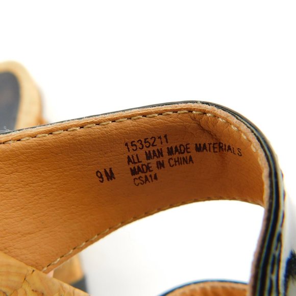 SOFFT Black Patent Slide Sandals 9 - Picture 6 of 6